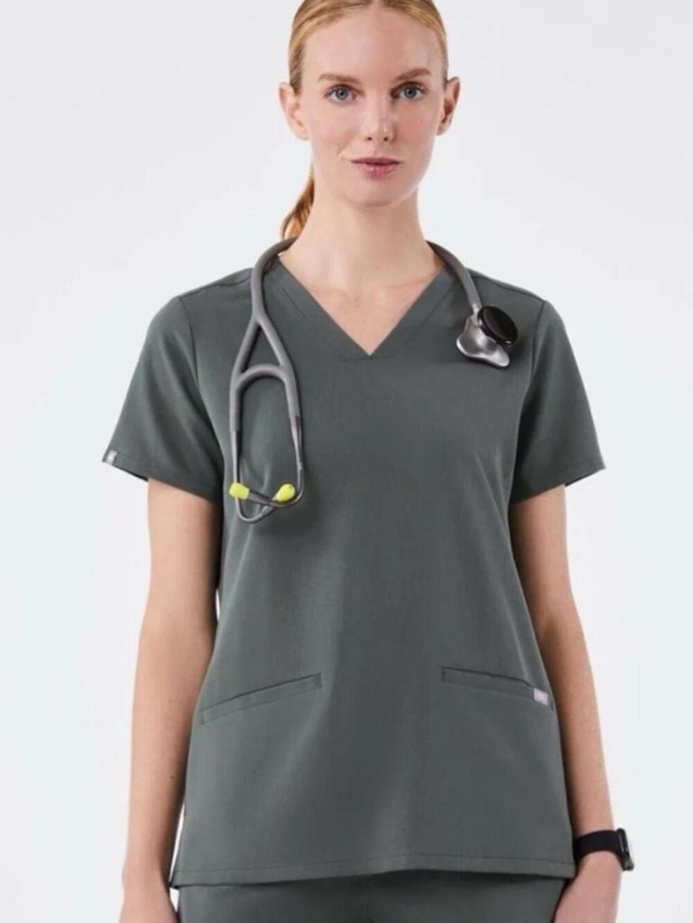 Figs Bonsai Casma 2 Pocket Scrub Top